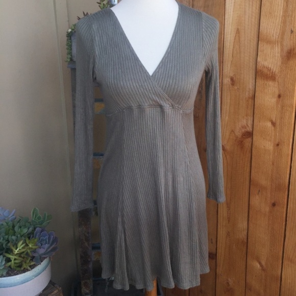 American Eagle Outfitters Dresses & Skirts - AEO Soft & Sexy Surplice Long Sleeve Stretch Dress